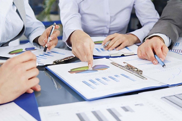 Xác định khách hàng mục tiêu, thị phần mục tiêu